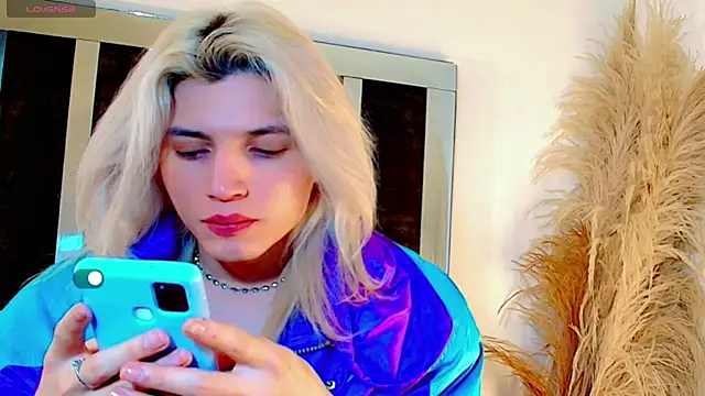 honey skin online show from April 2026 05:52:02 PM