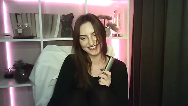 X Alisa online show from November 2025 07:19:01 PM