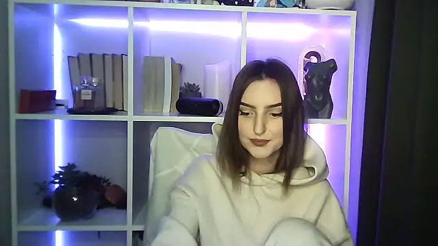 X Alisa online show from November 2025 07:24:02 PM