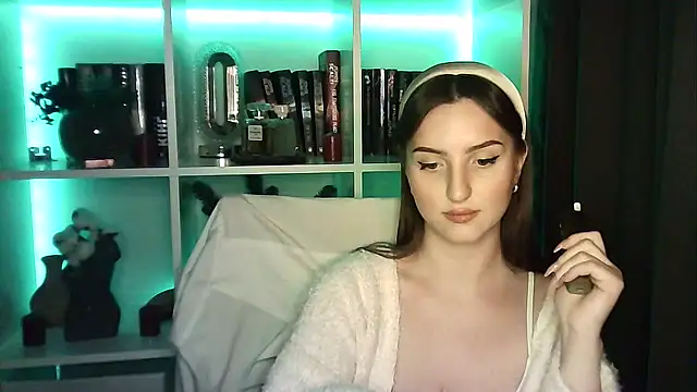 X Alisa online show from March 2026 06:30:02 PM