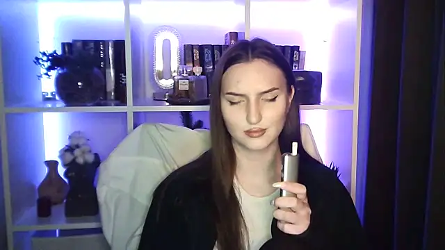 X Alisa online show from April 2026 06:43:02 PM