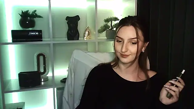 Snapshot of X_Alisa chatting on May 2026 05:30:02 PM X Alisa online show from May 2026 05:30:02 PM