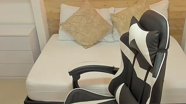 candy summer28 online show from October 2025 07:16:01 PM