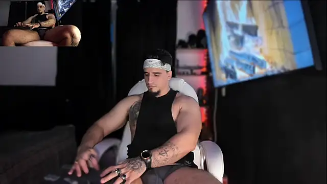 Snapshot of kingbear777 chatting on December 2024 08:36:01 AM kingbear777 online show from December 2024 08:36:01 AM