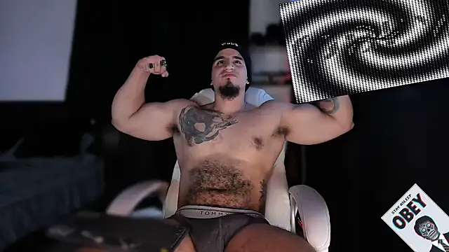 Snapshot of kingbear777 chatting on February 2025 07:40:01 AM kingbear777 online show from February 2025 07:40:01 AM