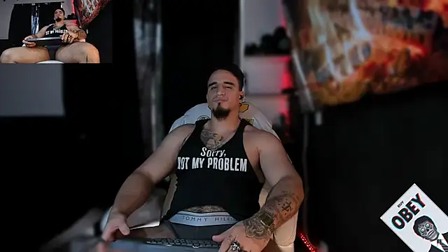 Snapshot of kingbear777 chatting on March 2025 09:35:01 PM kingbear777 online show from March 2025 09:35:01 PM