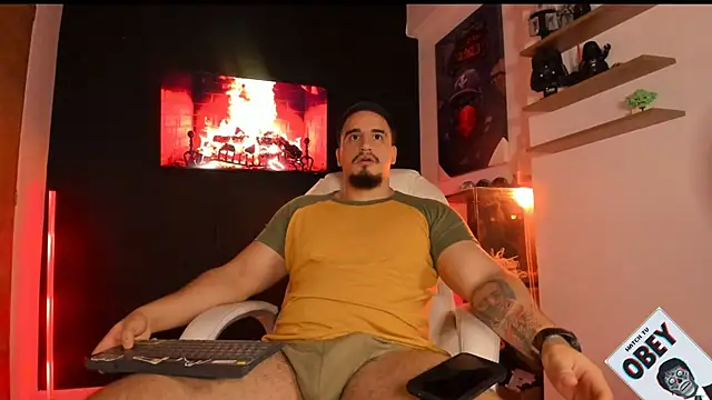 Snapshot of kingbear777 chatting on September 2025 10:42:01 PM kingbear777 online show from September 2025 10:42:01 PM