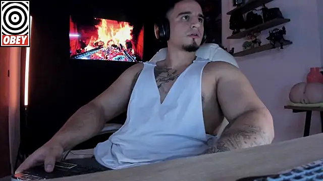 Snapshot of kingbear777 chatting on October 2025 12:17:02 AM kingbear777 online show from October 2025 12:17:02 AM