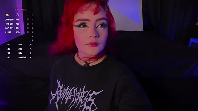 AramJoness online show from November 2025 07:34:02 PM