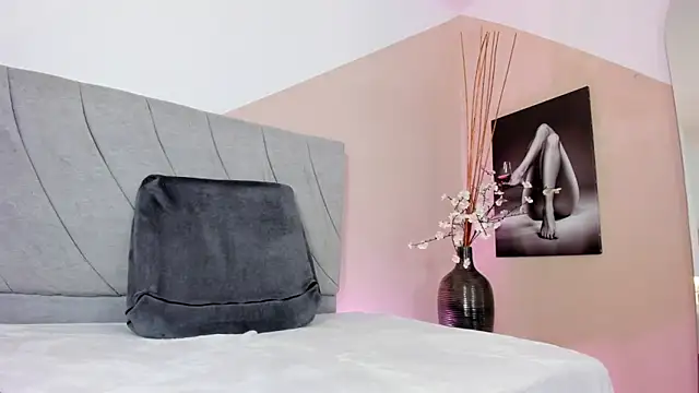 Snapshot of angieebaezz chatting on March 2025 12:36:02 PM angieebaezz online show from March 2025 12:36:02 PM