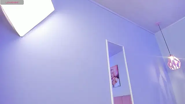 ScarletGV online show from September 2025 05:29:01 AM