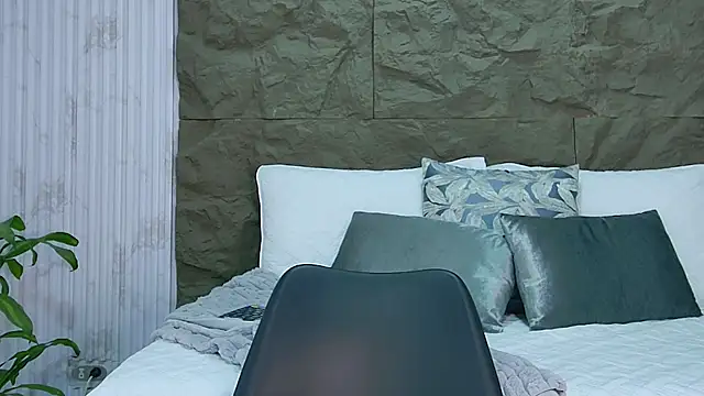 alice greco online show from December 2025 07:53:02 PM