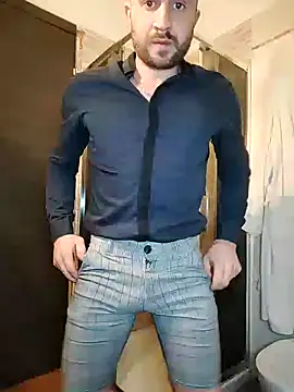 Snapshot of gilera250s chatting on December 2024 10:22:01 PM gilera250s online show from December 2024 10:22:01 PM