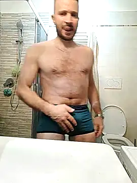 Snapshot of gilera250s chatting on February 2025 12:30:01 AM gilera250s online show from February 2025 12:30:01 AM