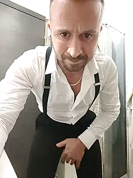 Snapshot of gilera250s chatting on March 2025 08:11:01 PM gilera250s online show from March 2025 08:11:01 PM