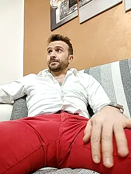 Snapshot of gilera250s chatting on March 2025 08:29:02 PM gilera250s online show from March 2025 08:29:02 PM