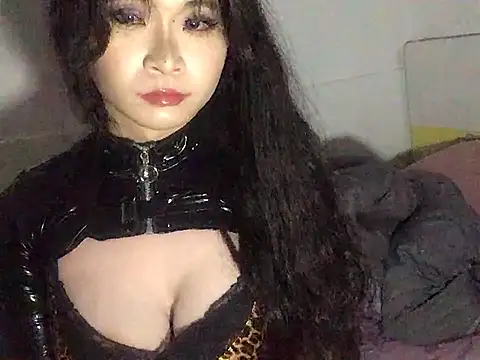 sukilove1992 online show from April 2026 04:24:02 PM