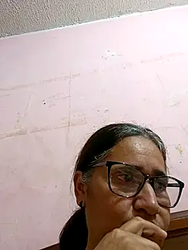 Snapshot of _candi chatting on February 2025 10:08:02 AM candi online show from February 2025 10:08:02 AM