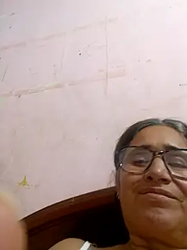 Snapshot of _candi chatting on February 2025 10:43:01 PM candi online show from February 2025 10:43:01 PM
