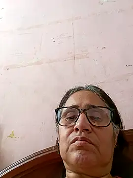 Snapshot of _candi chatting on February 2025 08:02:02 PM candi online show from February 2025 08:02:02 PM