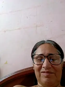 Snapshot of _candi chatting on February 2025 08:42:01 PM candi online show from February 2025 08:42:01 PM