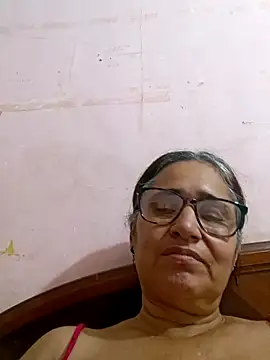 Snapshot of _candi chatting on February 2025 06:41:01 AM candi online show from February 2025 06:41:01 AM