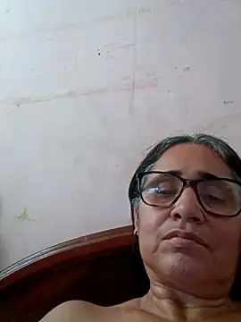Snapshot of _candi chatting on February 2025 11:39:02 AM candi online show from February 2025 11:39:02 AM