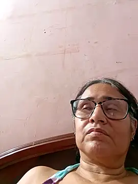 Snapshot of _candi chatting on February 2025 07:28:02 PM candi online show from February 2025 07:28:02 PM