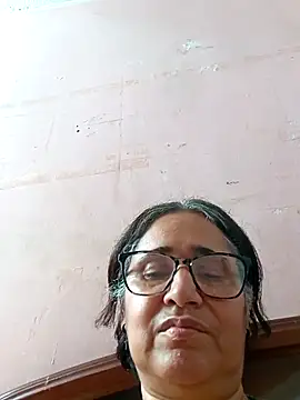 Snapshot of _candi chatting on February 2025 07:31:02 PM candi online show from February 2025 07:31:02 PM