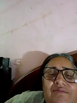 Snapshot of _candi chatting on February 2025 11:35:02 AM candi online show from February 2025 11:35:02 AM