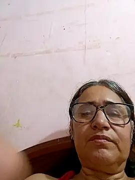 Snapshot of _candi chatting on February 2025 09:20:02 AM candi online show from February 2025 09:20:02 AM