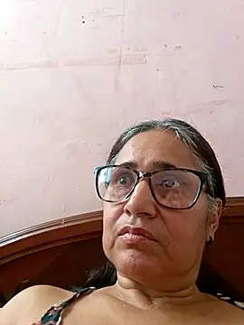 Snapshot of _candi chatting on March 2025 07:04:02 PM candi online show from March 2025 07:04:02 PM