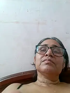 Snapshot of _candi chatting on March 2025 07:32:01 PM candi online show from March 2025 07:32:01 PM