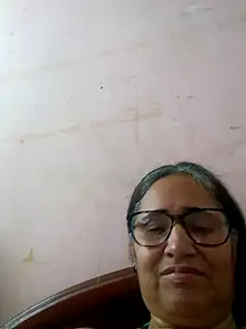 Snapshot of _candi chatting on March 2025 12:09:02 PM candi online show from March 2025 12:09:02 PM