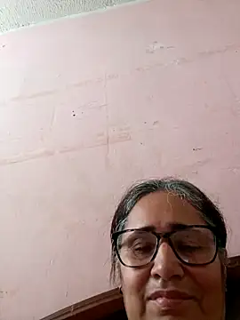 Snapshot of _candi chatting on March 2025 12:25:01 PM candi online show from March 2025 12:25:01 PM