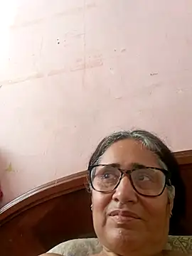 Snapshot of _candi chatting on March 2025 04:31:02 PM candi online show from March 2025 04:31:02 PM