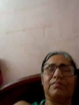 Snapshot of _candi chatting on March 2025 11:12:02 AM candi online show from March 2025 11:12:02 AM