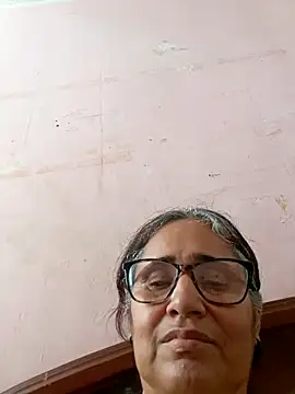 Snapshot of _candi chatting on March 2025 06:47:01 PM candi online show from March 2025 06:47:01 PM