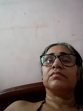 Snapshot of _candi chatting on March 2025 10:26:01 PM candi online show from March 2025 10:26:01 PM