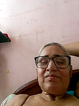 Snapshot of _candi chatting on September 2025 05:37:01 PM candi online show from September 2025 05:37:01 PM