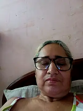 Snapshot of _candi chatting on September 2025 11:24:02 AM candi online show from September 2025 11:24:02 AM