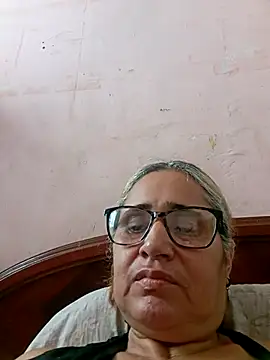 Snapshot of _candi chatting on September 2025 02:33:02 PM candi online show from September 2025 02:33:02 PM