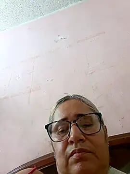 Snapshot of _candi chatting on October 2025 06:47:02 PM candi online show from October 2025 06:47:02 PM