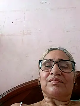 Snapshot of _candi chatting on October 2025 03:20:02 PM candi online show from October 2025 03:20:02 PM