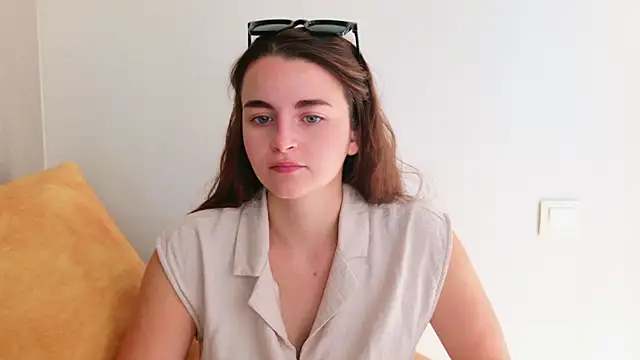 Miss Arwen online show from July 2026 06:49:02 AM