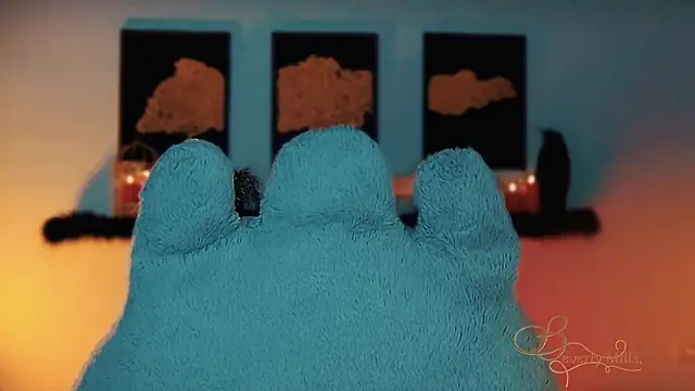 MissBeverlyMills online show from November 2025 02:34:01 AM