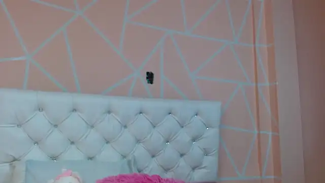 Snapshot of hantonella_ chatting on October 2025 08:15:01 PM hantonella  online show from October 2025 08:15:01 PM