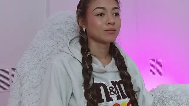 hantonella  online show from November 2025 01:23:02 PM