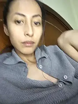 Snapshot of Anahi_cake chatting on March 2025 01:00:02 AM Anahi cake online show from March 2025 01:00:02 AM