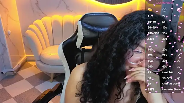 victoria castillo b online show from January 2026 12:47:01 AM